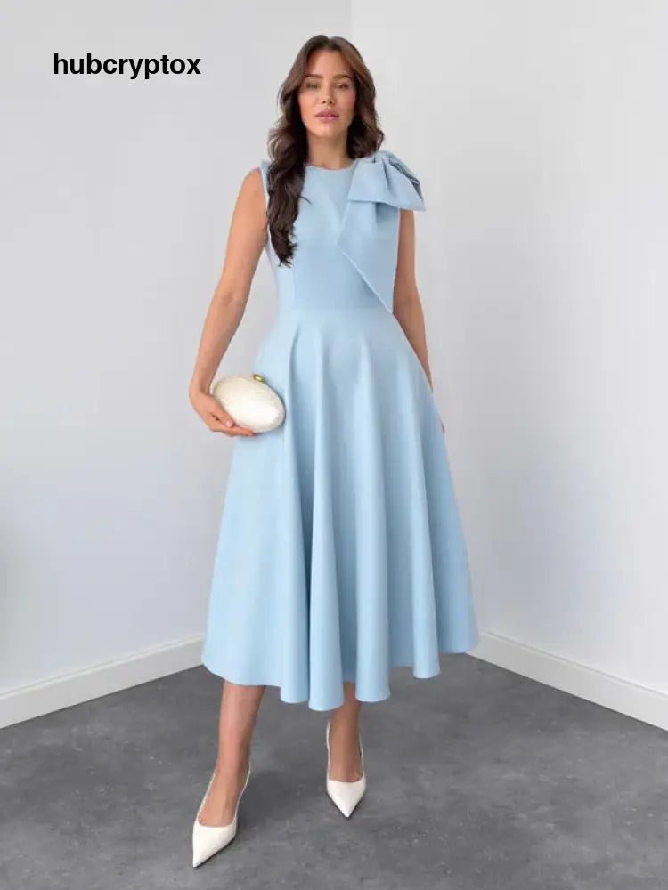 Elegant Sleeveless Bow Detail Slim-Fit Midi Dress - Blue / S