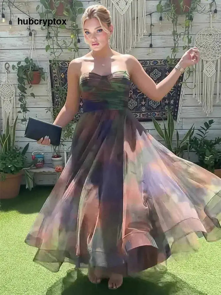 Elegant Strapless Gradient Tulle Midi Dress